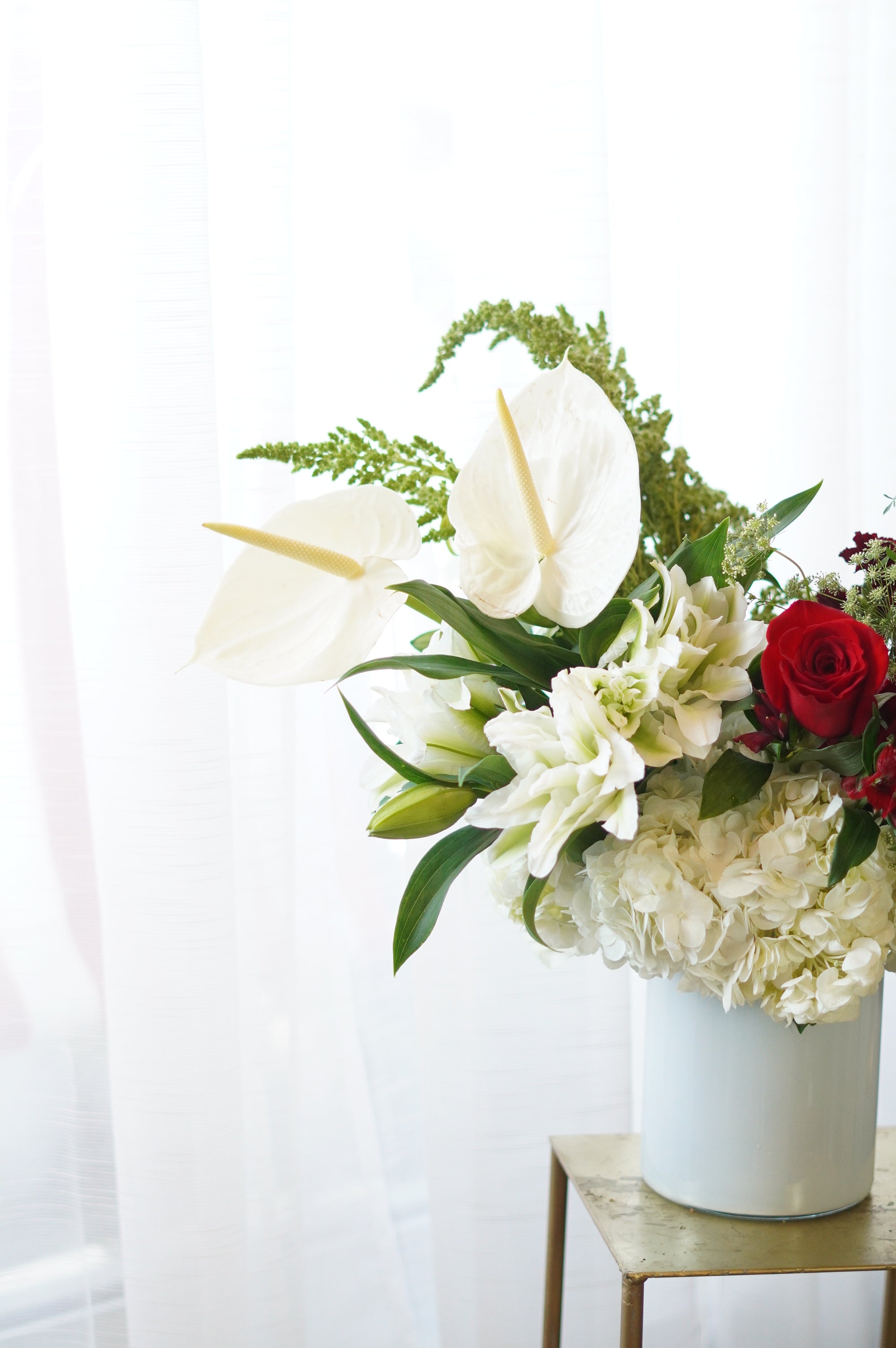 White&Red Sympathy arrangement