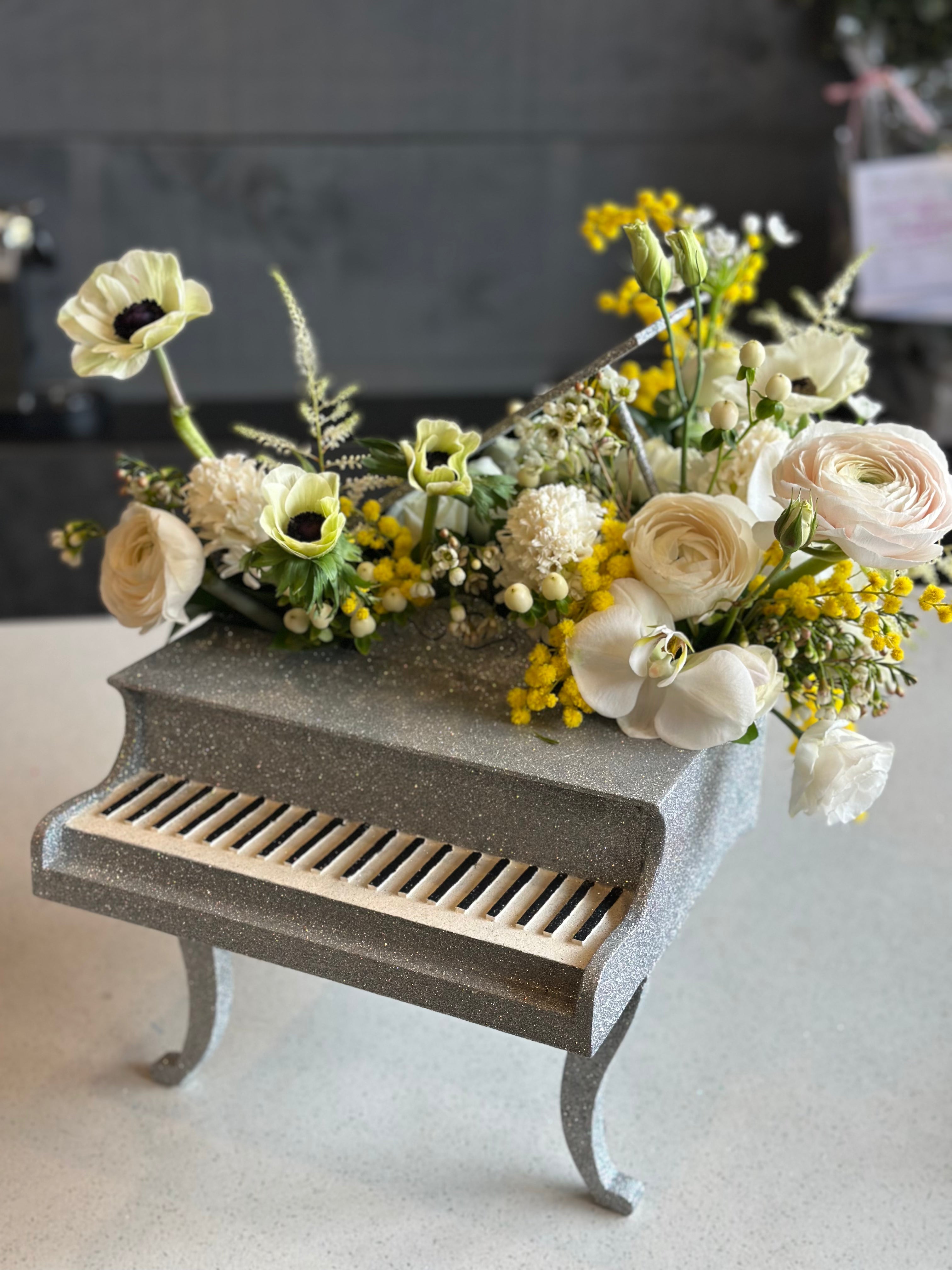 International Women’s Day Flower Delivery in Toronto & GTA