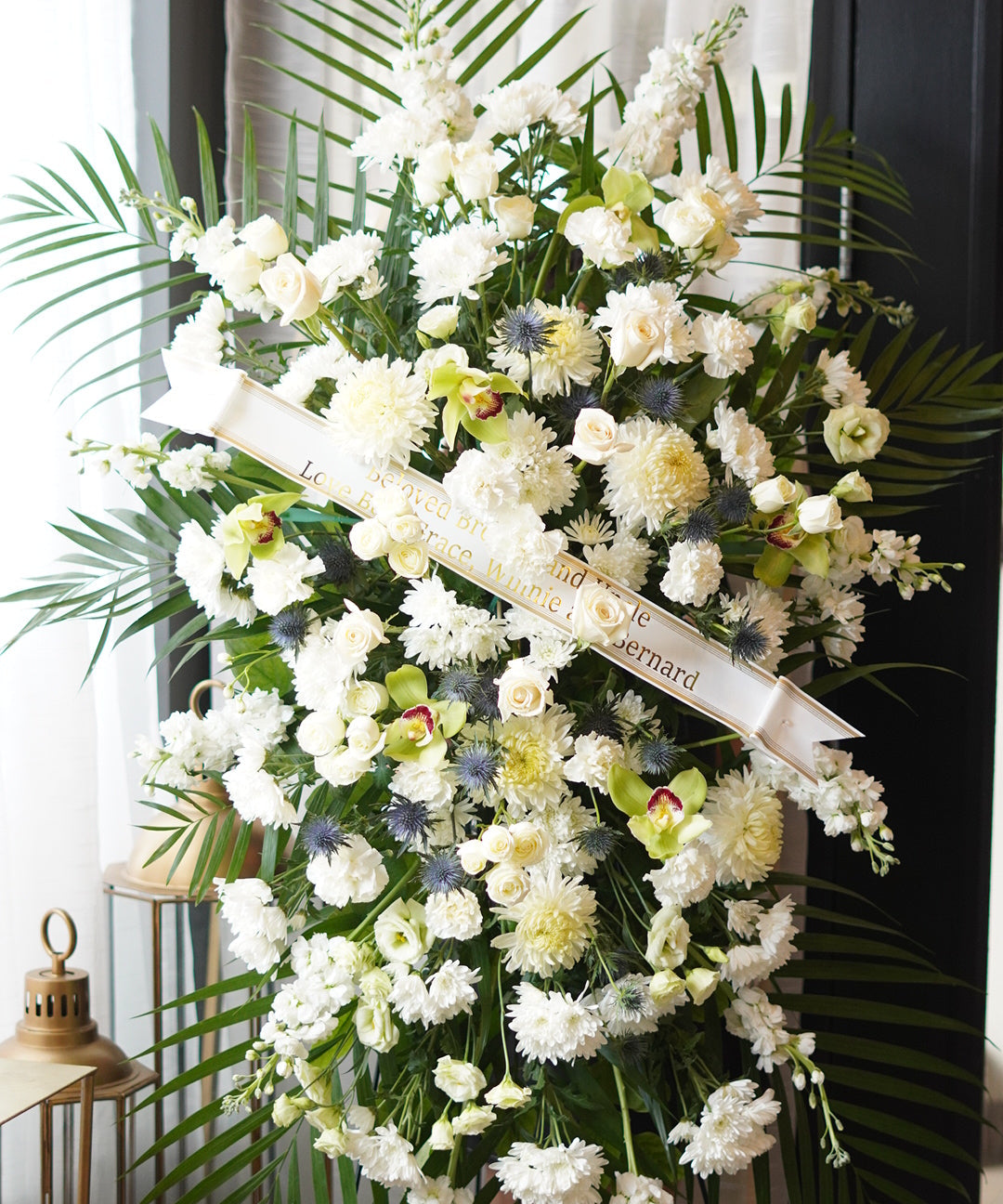 How to Choose the Right Funeral Flowers in Toronto