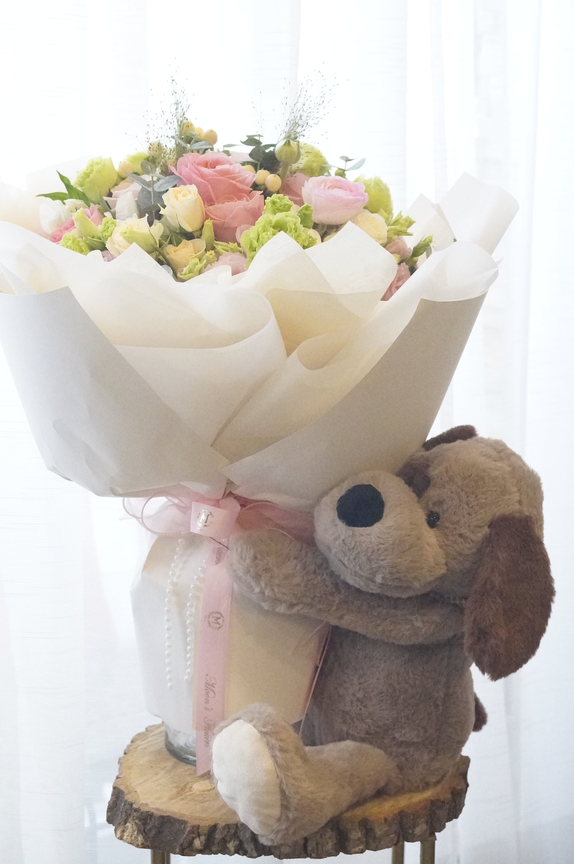 Valentine's Day - Timeless Embrace