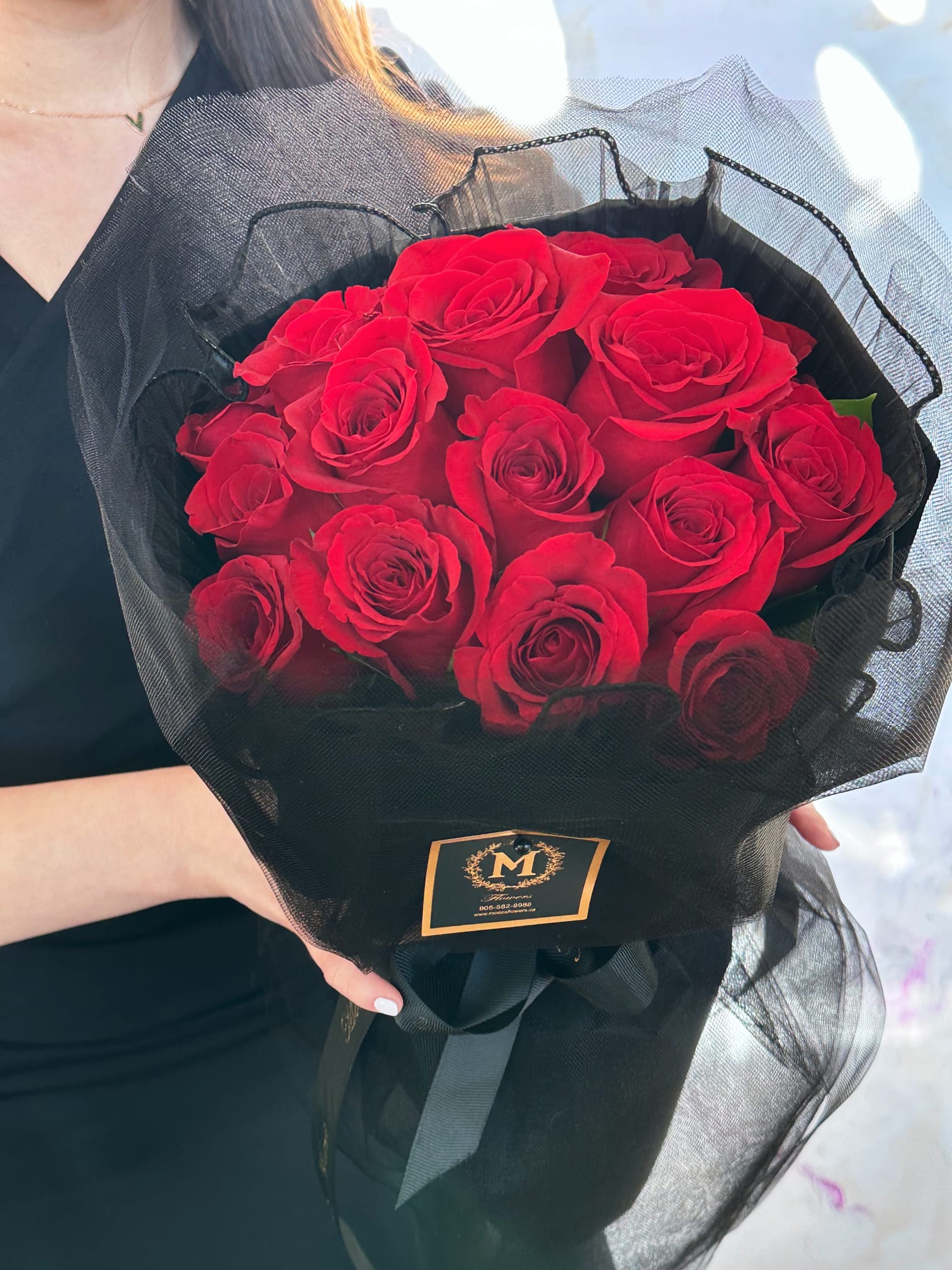 15 Roses | Flower Delivery Toronto | Same Day Delivery | Moon’s Flowers ...
