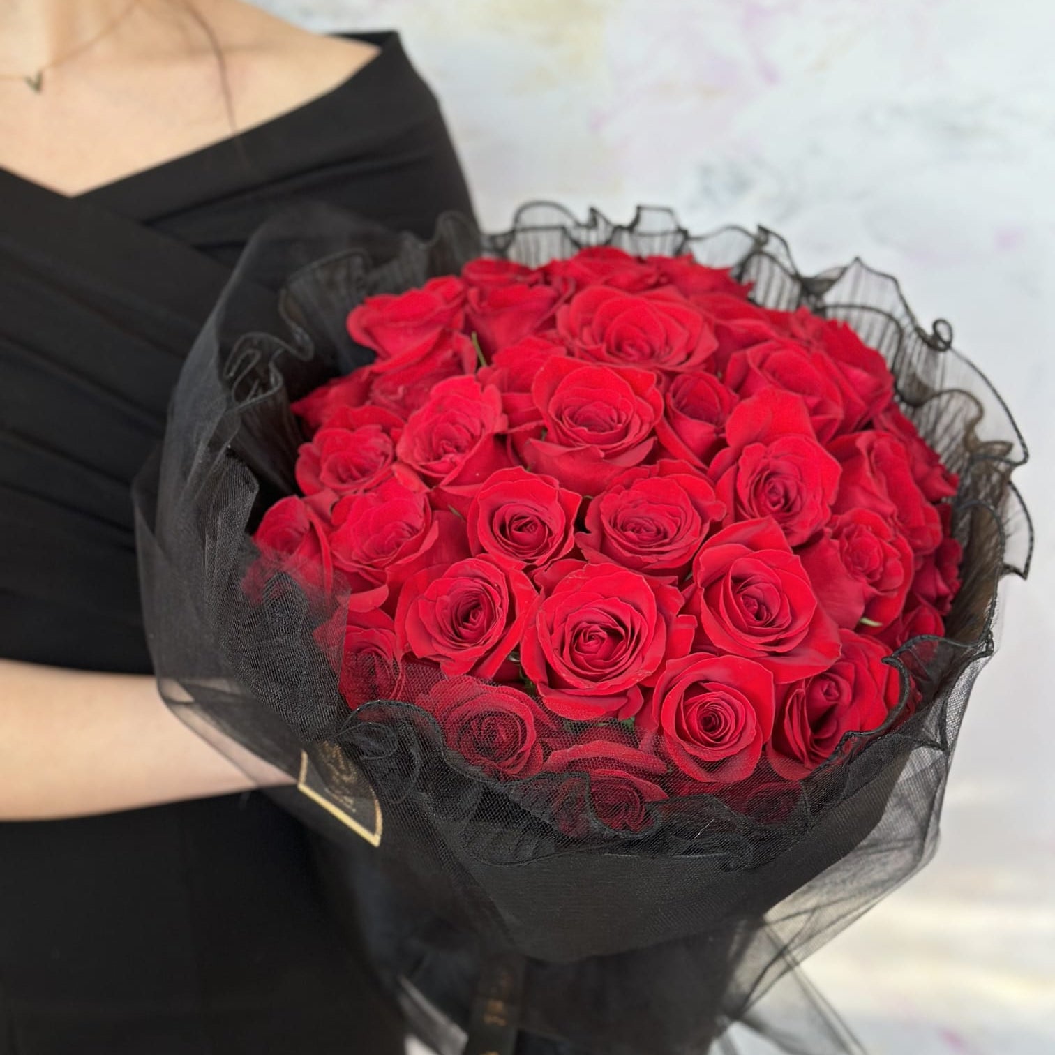30Roses_1_282e07da-dd23-4981-aeb5-5bf43a519a99.jpg