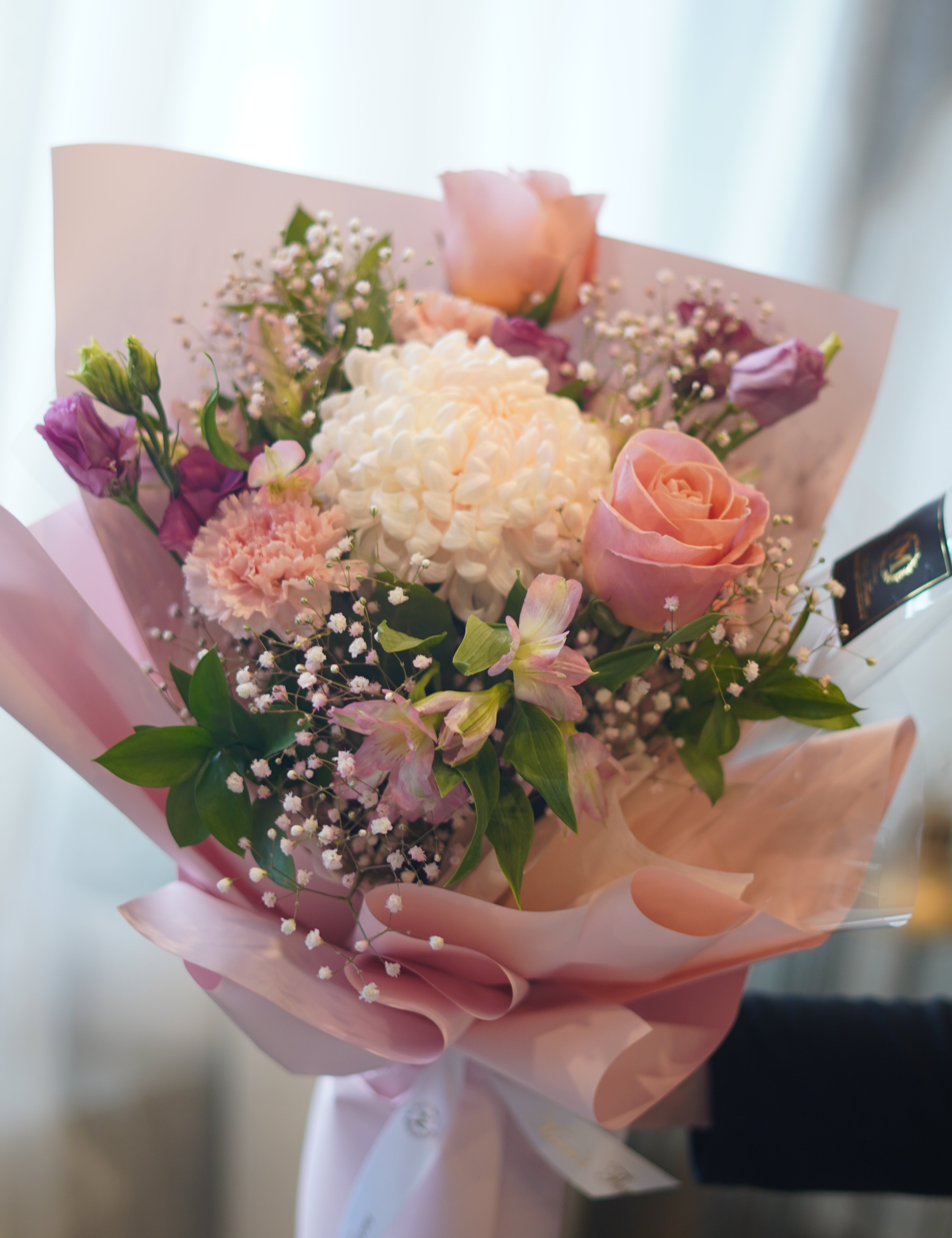Front view of a fresh flower bouquet – Toronto flower delivery by Moon’s Flowers