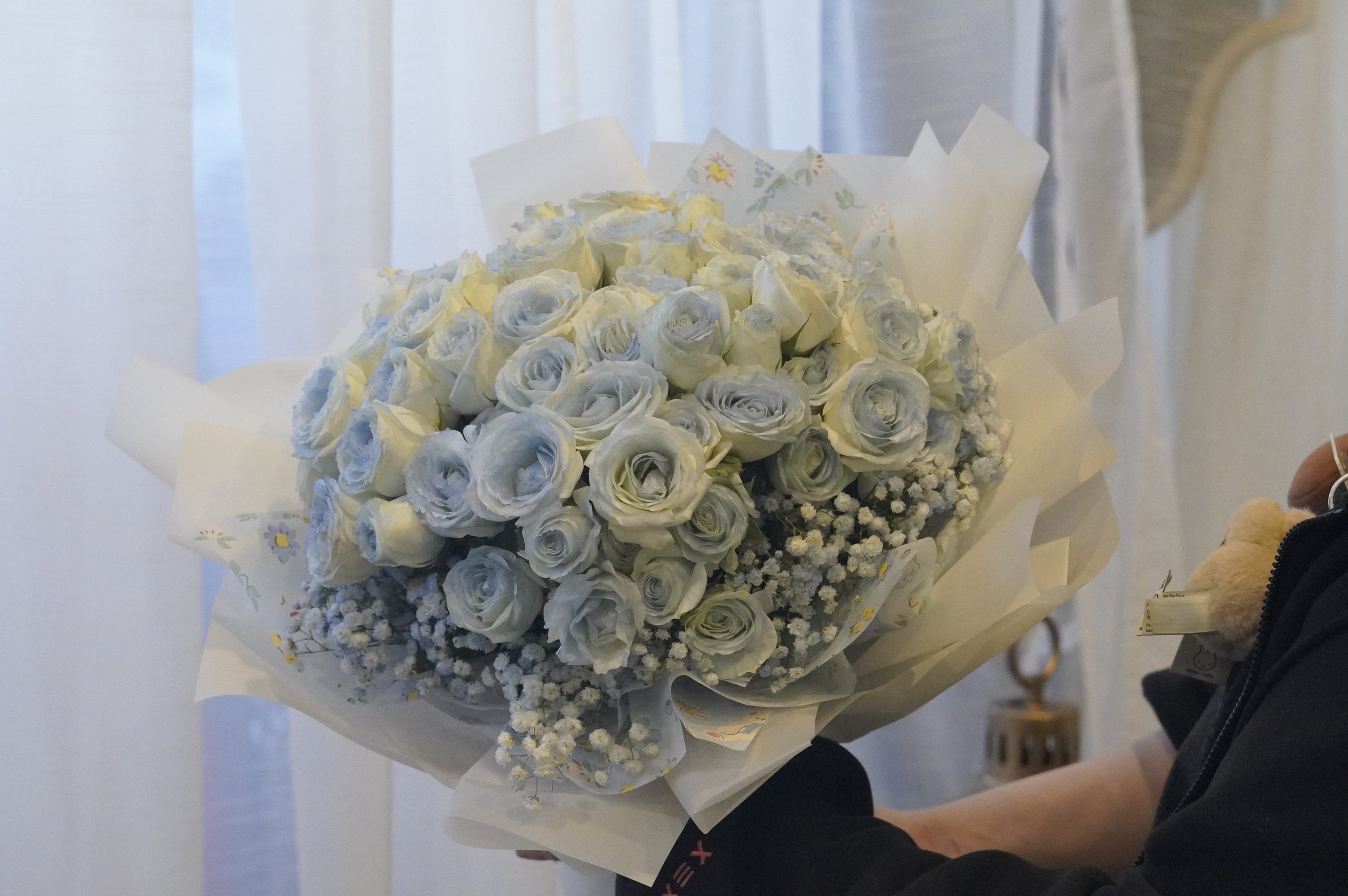 Baby Blue Spray Roses