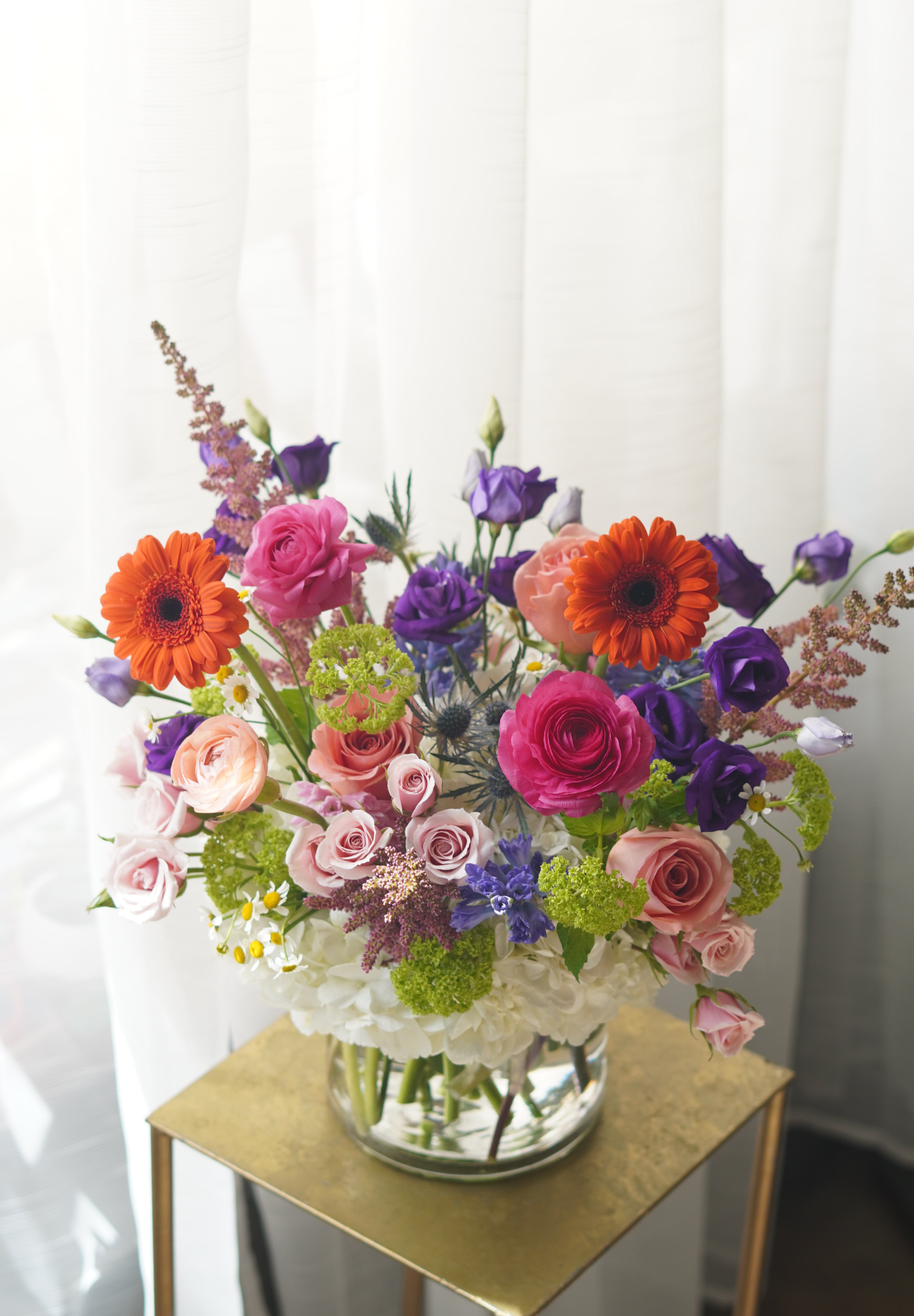 Beauty and the Beast inspired rose arrangement in glass vase – Moon’s Flowers Toronto