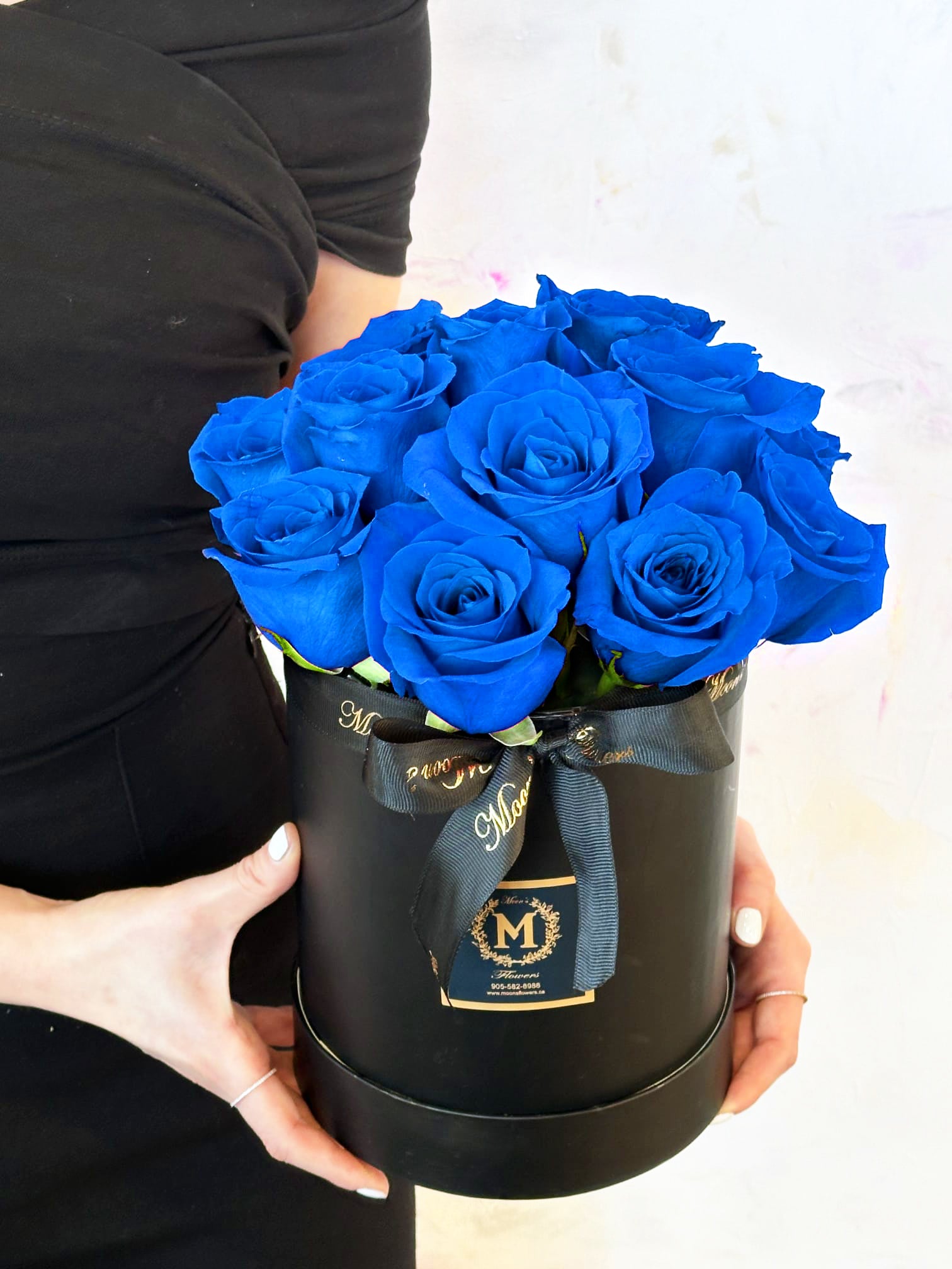 15 Blue Roses Box