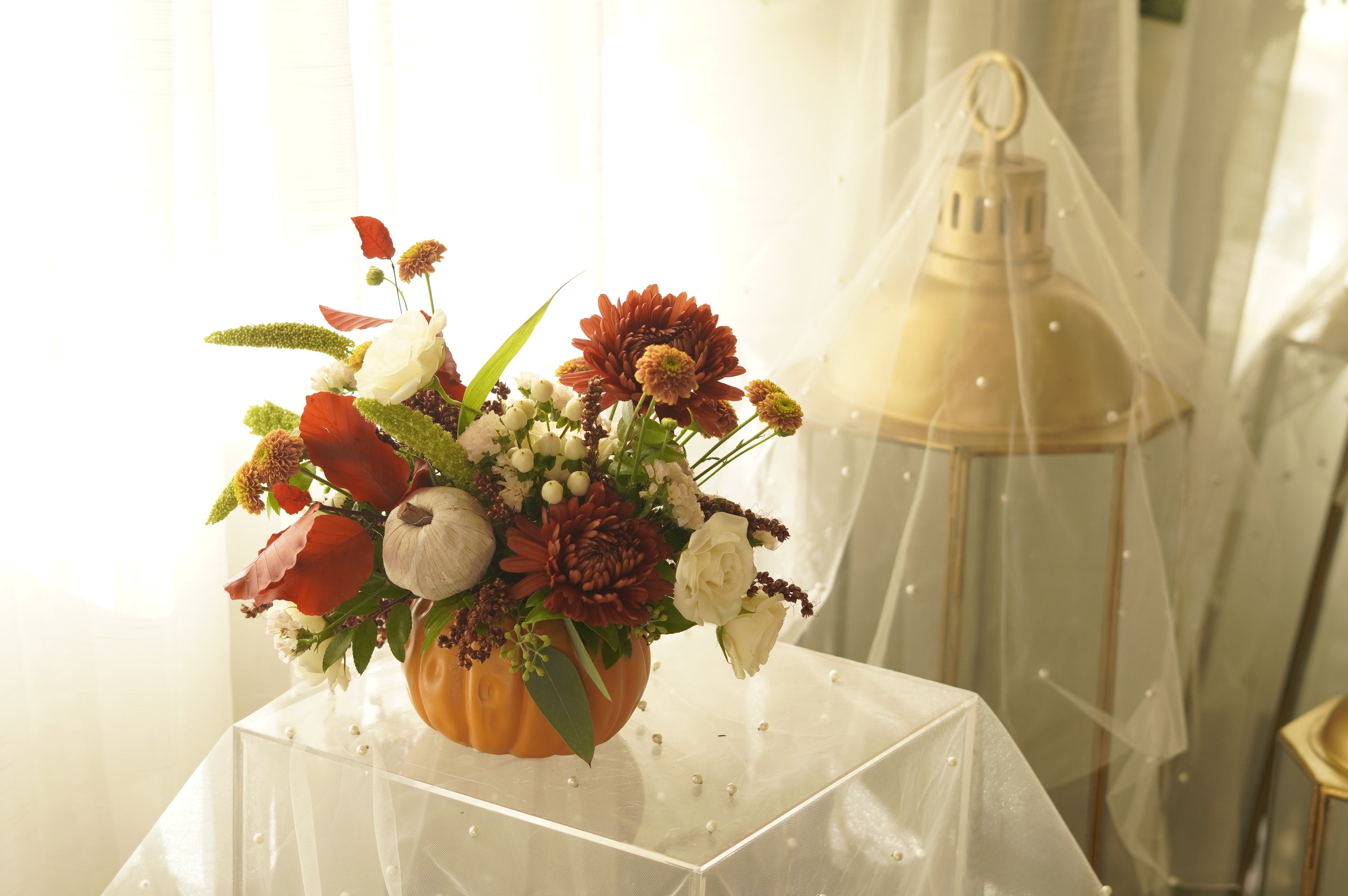 Burgundy mums and white roses in a pumpkin vase — Thanksgiving centrepiece GTA