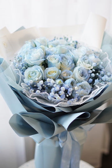 Baby Blue Spray Roses