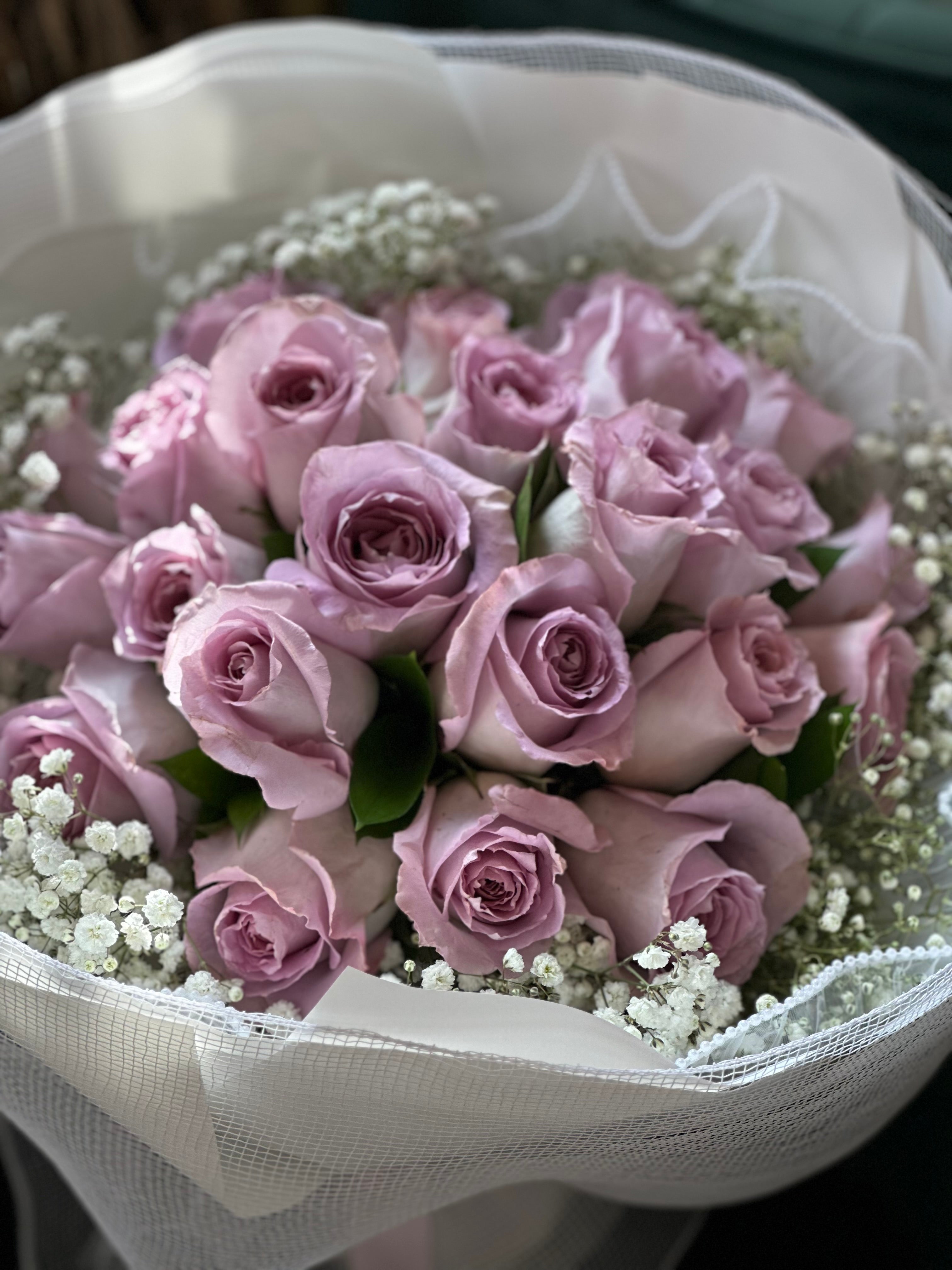 Valentine's Day - Lavender Rose Round Bouquet