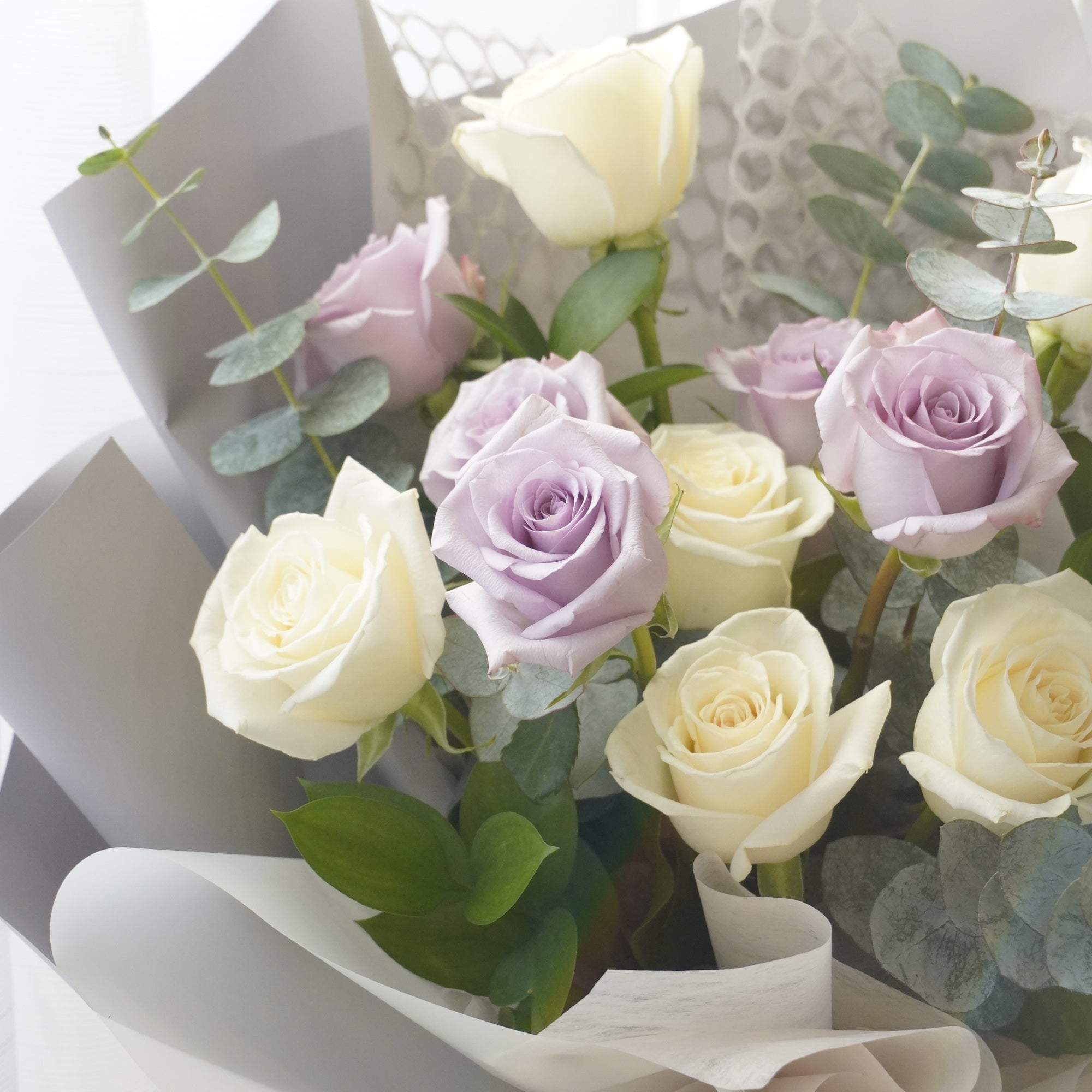 front-facing photo that is clearly -Toronto flower delivery by Moon’s Flowers