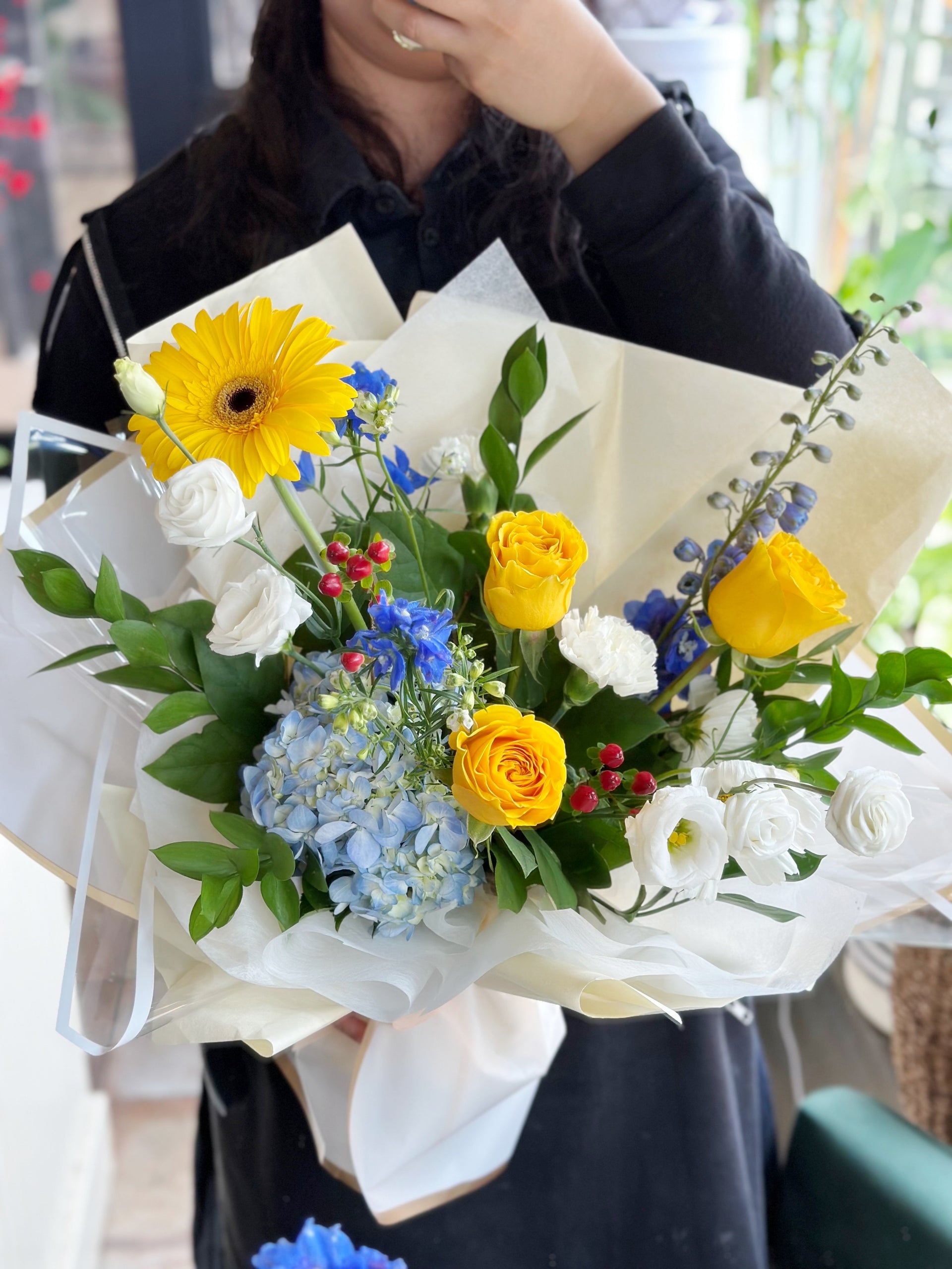 Palette Of Love Flower Delivery Toronto Same Day Delivery Moon’s