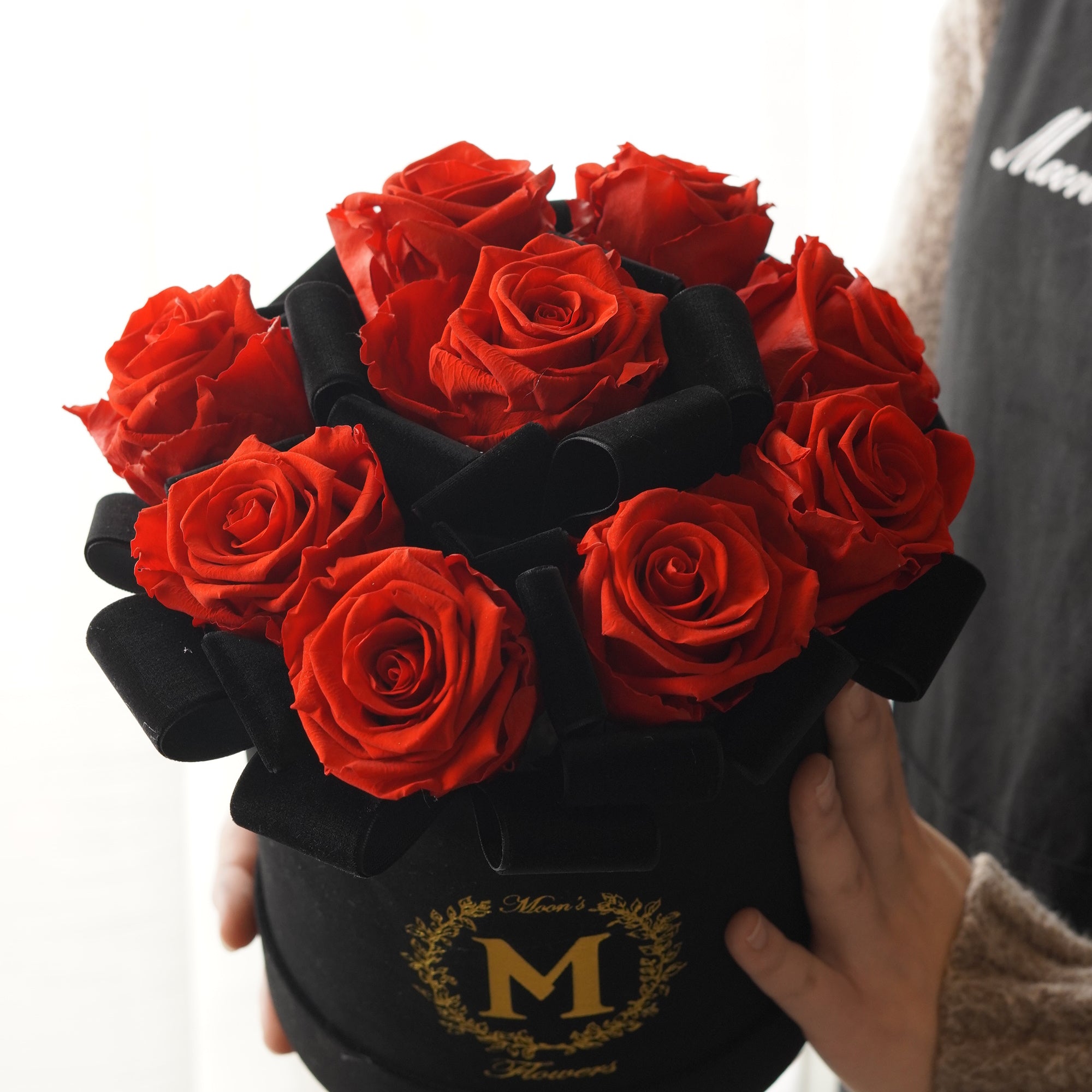 Preserved_Rose_in_Velvet_Box_-_9.jpg