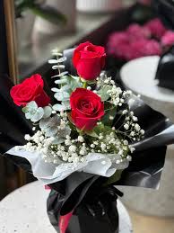 3 Roses Bouquet