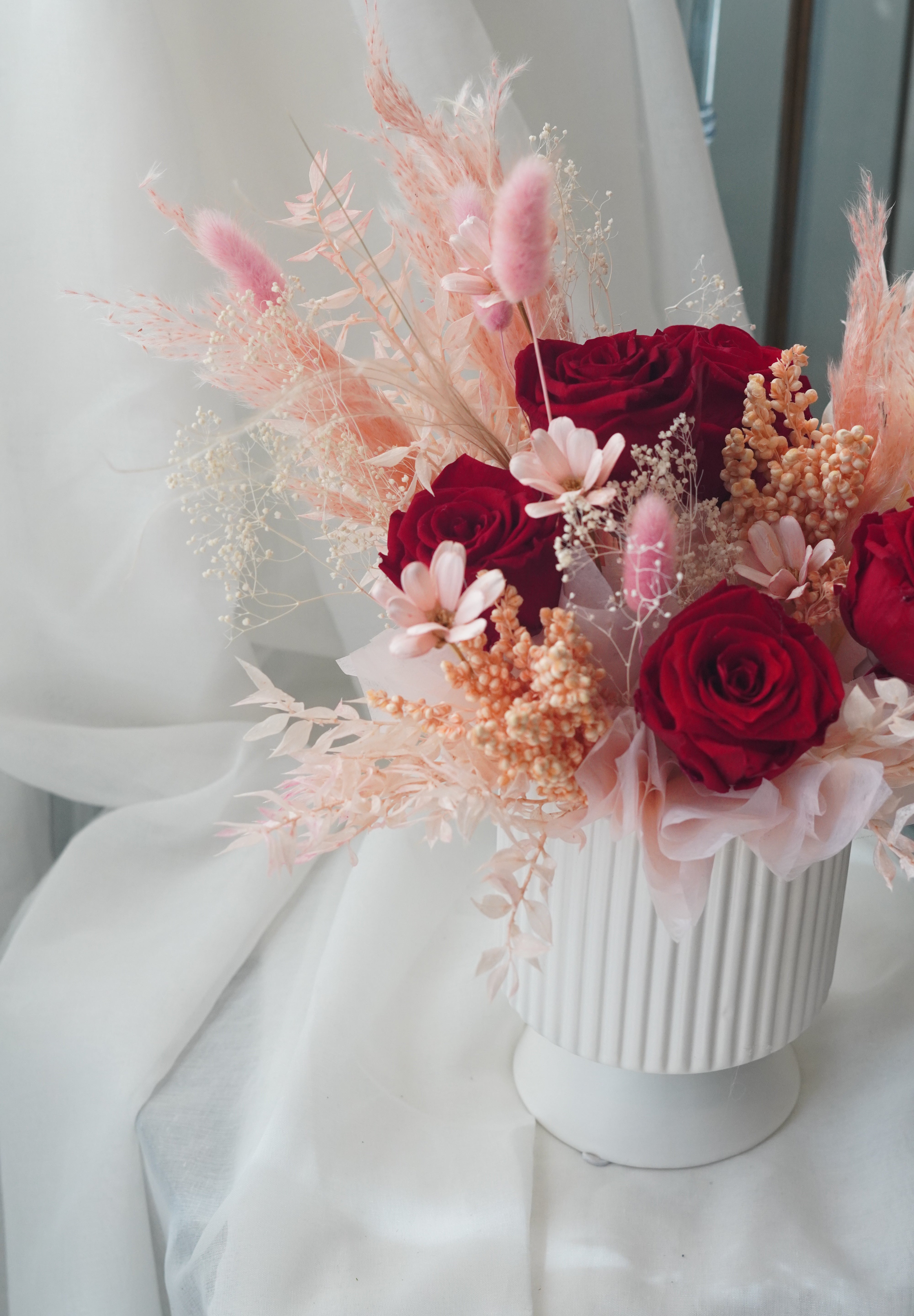 romantic preserved flower gift moon’s flowers