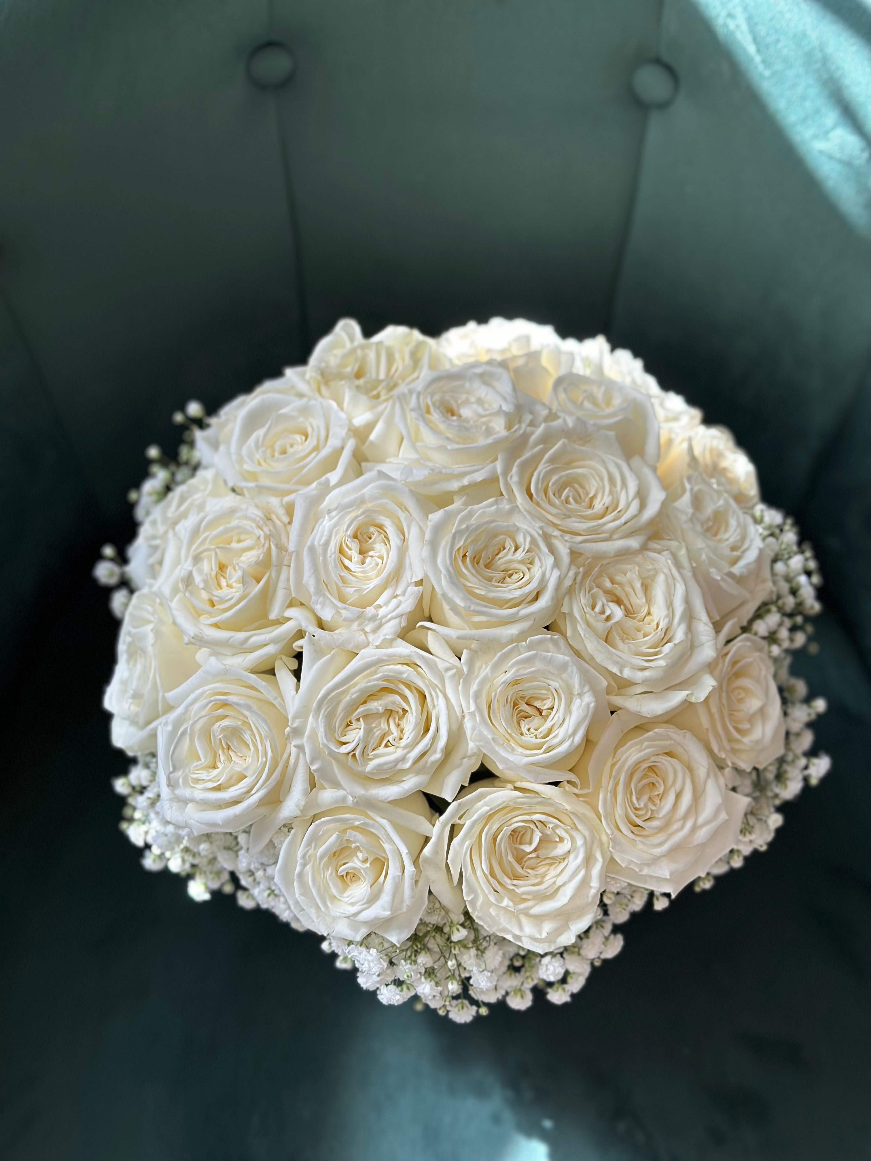 Fresh white Roses /Moon's Flowers in Oakville
